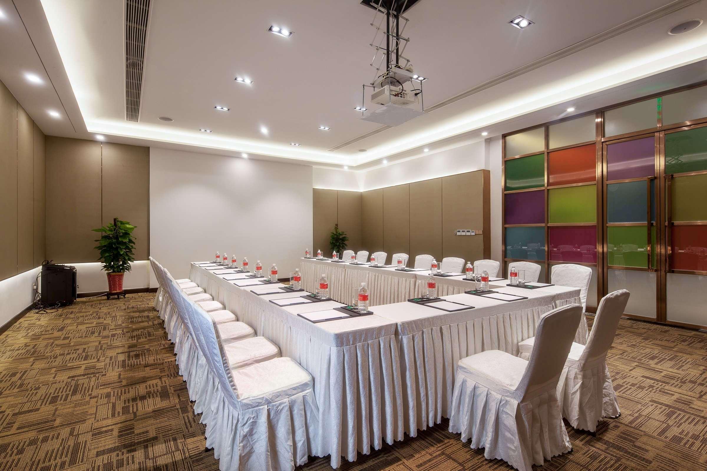 Ramada Shanghai Songjiang Eksteriør bilde