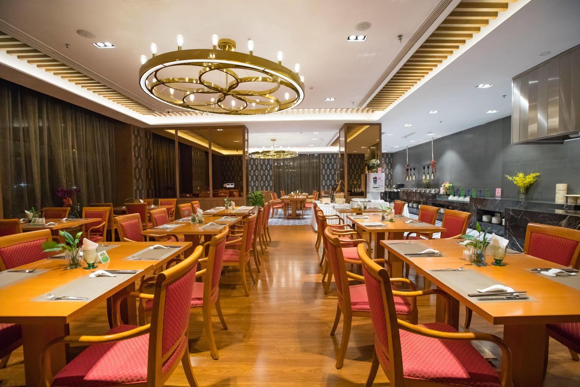 Ramada Shanghai Songjiang Eksteriør bilde