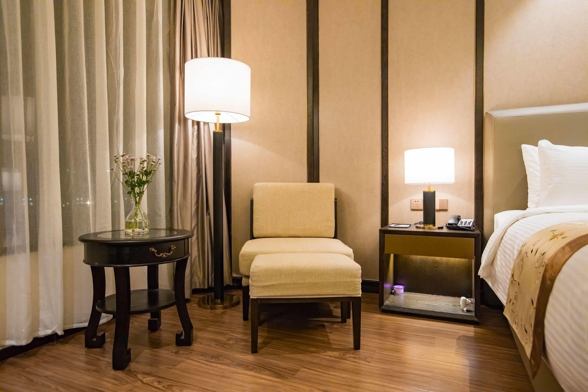 Ramada Shanghai Songjiang Eksteriør bilde