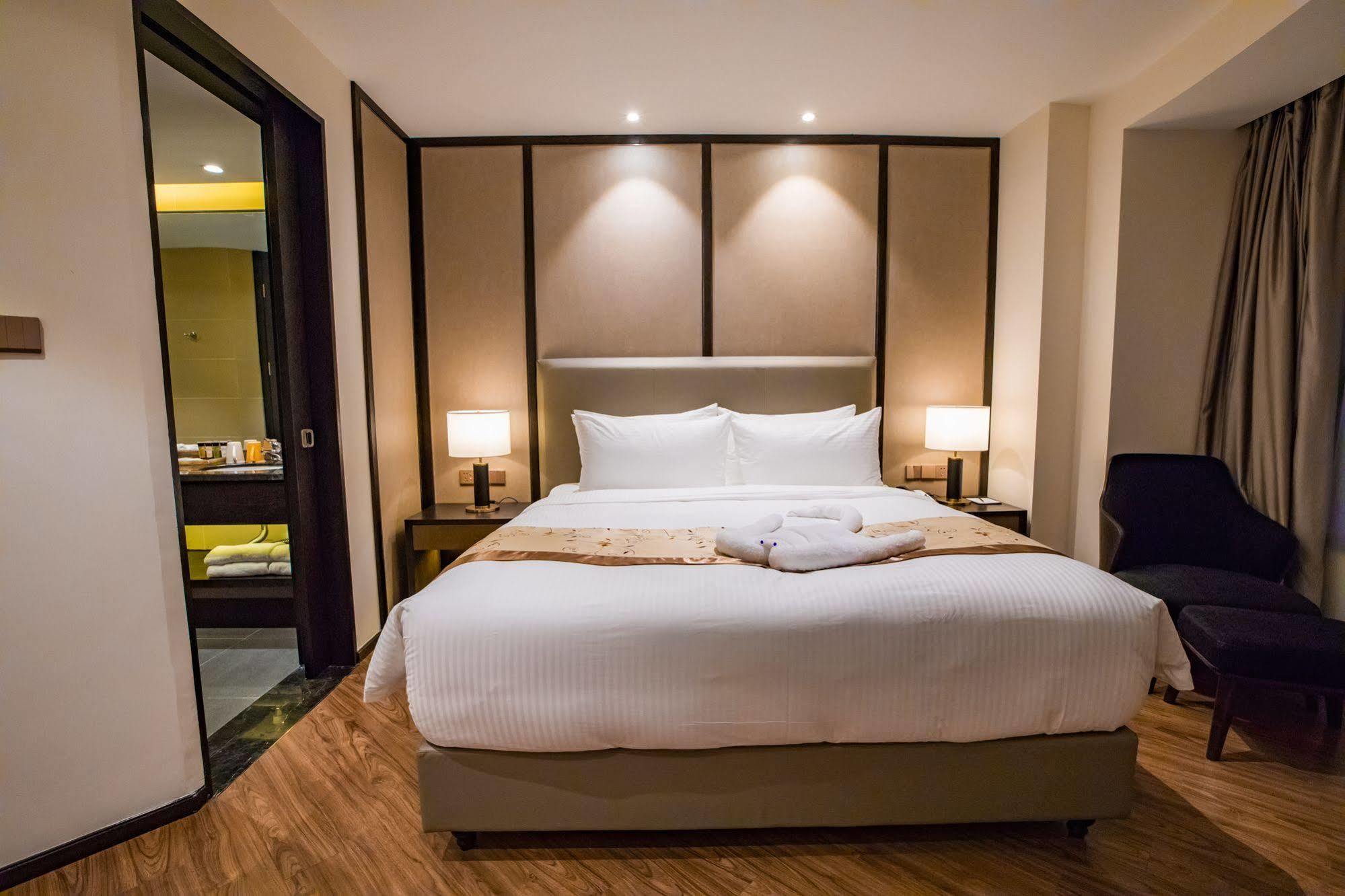 Ramada Shanghai Songjiang Eksteriør bilde